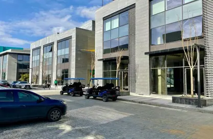 Office Space - Studio - 2 Bathrooms for sale in Skywalk Egypt Business Park - Cairo Alexandria Desert Road - Giza