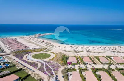 فيلا - 3 غرف نوم - 4 حمامات للبيع في أوجامي - راس الحكمة - الساحل الشمالي