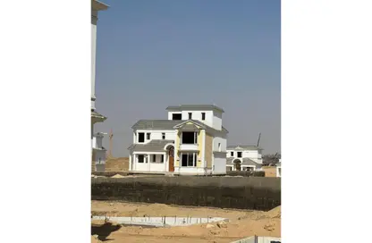 Villa - 4 Bedrooms - 3 Bathrooms for sale in Mountain View iCity - 5th Settlement Compounds - The 5th Settlement - New Cairo City - Cairo