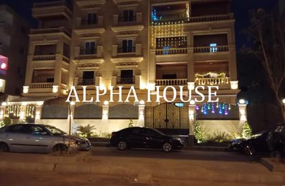 شقة - 3 غرف نوم - 2 حمامات للبيع في شارع الجامعة - الحي التاسع - مدينة العبور - القليوبية