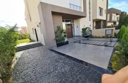 Villa - 5 Bedrooms - 4 Bathrooms for sale in Ivoire - Sheikh Zayed City - Giza