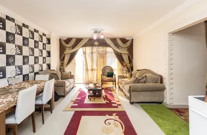 Apartment - 3 Bedrooms - 2 Bathrooms for sale in Al Mohandes Ahmed Ismail St. - Moharam Bek - Hay Wasat - Alexandria