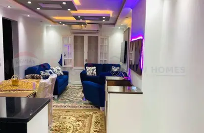 Apartment - 3 Bedrooms - 1 Bathroom for sale in Sporting - Hay Sharq - Alexandria