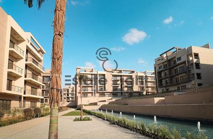 Apartment - 2 Bedrooms - 2 Bathrooms for sale in Fifth Square - The 5th Settlement - New Cairo City - Cairo