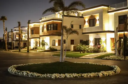 Villa - 7 Bedrooms - 4 Bathrooms for sale in Azzar - 5th Settlement Compounds - The 5th Settlement - New Cairo City - Cairo