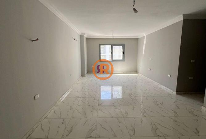 8206758 - Property Main Image