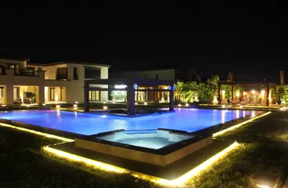 فيلا - 8 غرف نوم - 8 حمامات للبيع في مراسي - سيدي عبد الرحمن - الساحل الشمالي