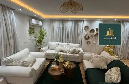 Apartment - 3 Bedrooms - 2 Bathrooms for rent in 7th Sector - Zahraa El Maadi - Hay El Maadi - Cairo
