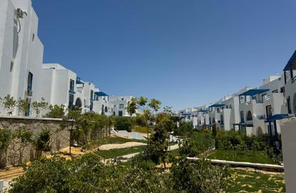 Apartment - 3 Bedrooms - 2 Bathrooms for sale in Mountain View - Ras Al Hekma - North Coast