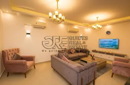 Apartment - 3 Bedrooms - 2 Bathrooms for rent in Doctor Mohamed Youssef St. - El Banafseg 7 - El Banafseg - New Cairo City - Cairo