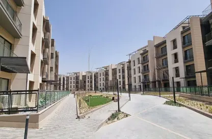 شقة - 3 غرف نوم - 3 حمامات للبيع في طريق بيفرلي هيلز - الحي السابع عشر - الشيخ زايد - الجيزة