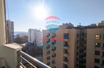 Apartment - 3 Bedrooms - 1 Bathroom for rent in Zakaria Ghoneim St. - Ibrahimia - Hay Wasat - Alexandria