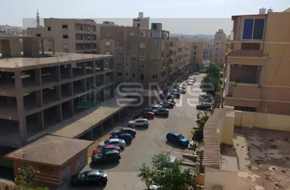 Apartment - 3 Bedrooms - 2 Bathrooms for sale in Mostashareen - North Investors Area - New Cairo City - Cairo