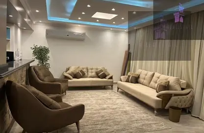شقة - 3 غرف نوم - 3 حمامات للايجار في ذا كورت ياردز - كمبوندات الشيخ زايد - الشيخ زايد - الجيزة