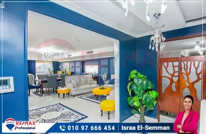 شقة - 3 غرف نوم - 2 حمامات للبيع في شارع ابو قير - الشاطبي - حي وسط - الاسكندرية