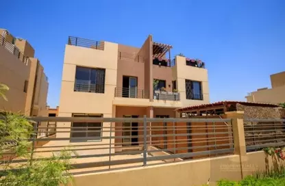 فيلا - 5 غرف نوم - 4 حمامات للبيع في زايد 2000 - الحي الرابع - الشيخ زايد - الجيزة