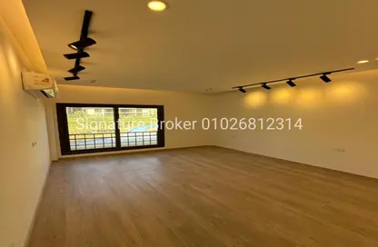 Apartment - 3 Bedrooms - 3 Bathrooms for rent in Moon Residences - Fifth Square - The 5th Settlement - New Cairo City - Cairo