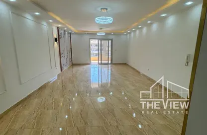 Apartment - 3 Bedrooms - 2 Bathrooms for sale in Al Khamayel city - Sheikh Zayed Compounds - Sheikh Zayed City - Giza