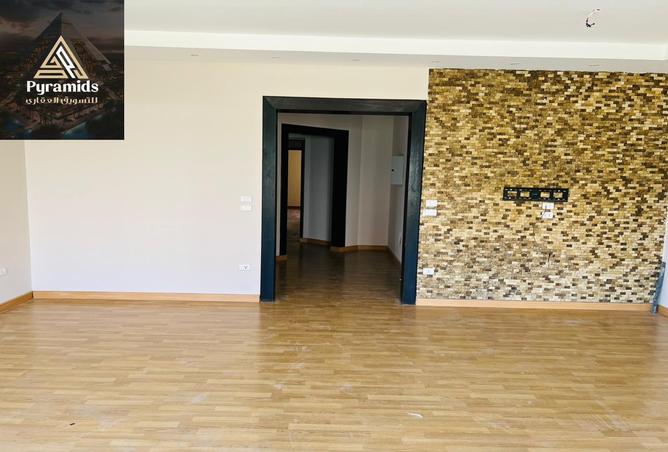 8384460 - Property Image 2