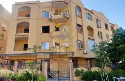 Apartment - 3 Bedrooms - 3 Bathrooms for sale in 3rd Neighborhood - 4th Area - Shorouk City - Cairo