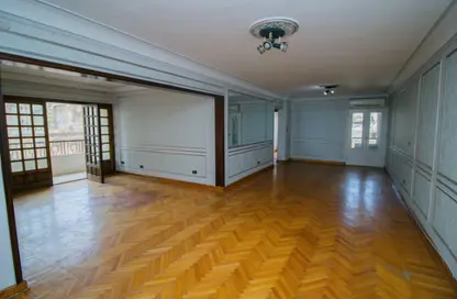 Apartment - 3 Bedrooms - 1 Bathroom for rent in Al Sayeda Sakina Bint Al Hussein St. - Kafr Abdo - Roushdy - Hay Sharq - Alexandria