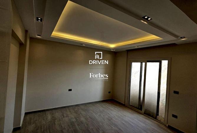 8399078 - Property Image 2