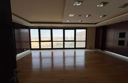 Office Space - Studio - 4 Bathrooms for rent in Smart Village - Cairo Alexandria Desert Road - 6 October City - Giza
