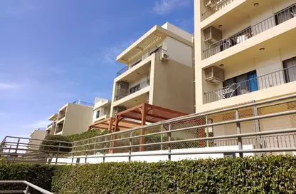 Apartment - 2 Bedrooms - 2 Bathrooms for sale in Fifth Square - The 5th Settlement - New Cairo City - Cairo