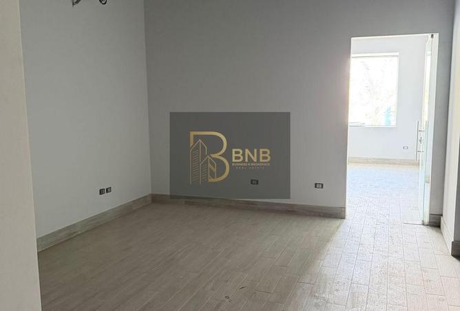 8223908 - Property Image 3