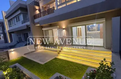 Townhouse - 3 Bedrooms - 4 Bathrooms for sale in Granda Life - El Shorouk Compounds - Shorouk City - Cairo