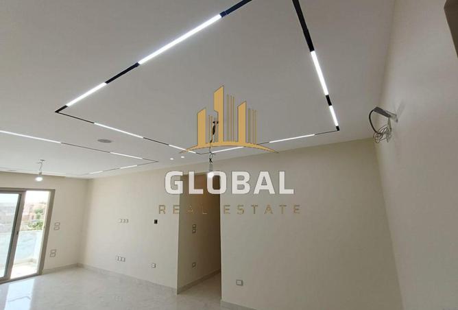 8039825 - Property Image 2