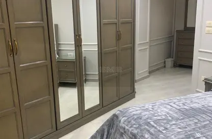 شقة - 3 غرف نوم - 2 حمامات للايجار في شارع الجزيرة - المستثمرين الجنوبية - مدينة القاهرة الجديدة - القاهرة
