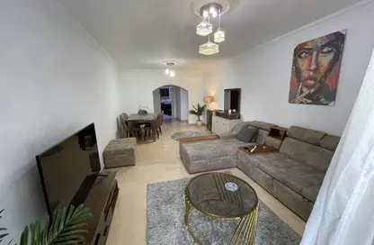 شقة - 3 غرف نوم - 2 حمامات للايجار في حدائق المهندسين - الحي الرابع - الشيخ زايد - الجيزة