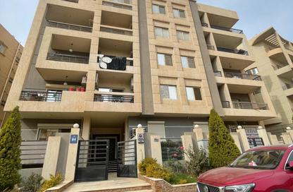 Apartment - 3 Bedrooms - 2 Bathrooms for sale in Bait Alwatan - The 5th Settlement - New Cairo City - Cairo