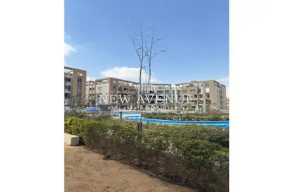 شقة - 3 غرف نوم - 3 حمامات للبيع في جراندا لايف - كمبوندات الشروق - مدينة الشروق - القاهرة