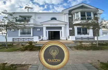 Villa - 5 Bedrooms - 5 Bathrooms for sale in Mountain View iCity - 5th Settlement Compounds - The 5th Settlement - New Cairo City - Cairo