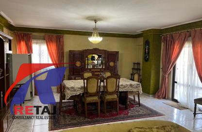 Apartment - 3 Bedrooms - 2 Bathrooms for rent in Fareek Awal Ali Amer St. - 6th Zone - Nasr City - Cairo