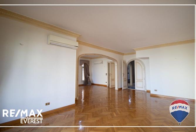 8121075 - Property Image 3