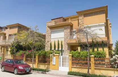 Villa - 6 Bedrooms - 6 Bathrooms for sale in Jeera - 13th District - Sheikh Zayed City - Giza
