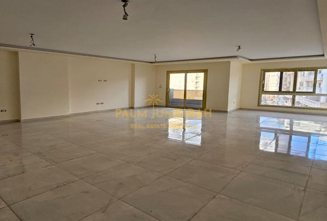 8166704 - Property Main Image