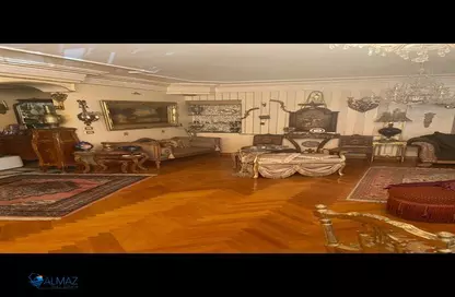 Apartment - 3 Bedrooms - 3 Bathrooms for sale in Mostafa Al Nahas St. - 6th Zone - Nasr City - Cairo