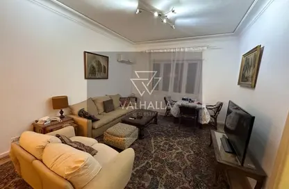 شقة - 2 غرف نوم - 2 حمامات للايجار في شارع العادل ابو بكر - الزمالك - القاهرة