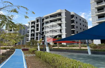 Apartment - 3 Bedrooms - 3 Bathrooms for sale in Sun Capital - Fayoum Desert road - 6 October City - Giza