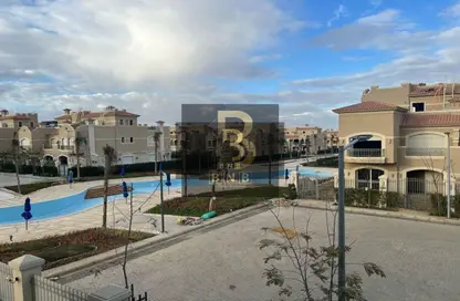 فيلا - 5 غرف نوم - 5 حمامات للايجار في الباتيو 1 - المستثمرين الشمالية - مدينة القاهرة الجديدة - القاهرة
