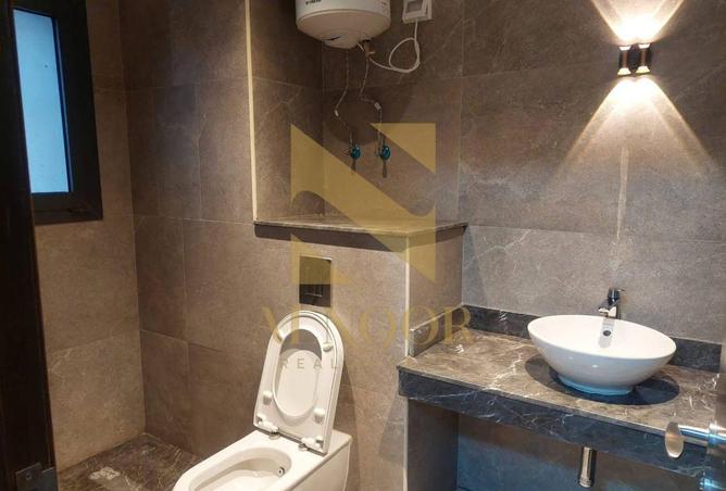 8274058 - Property Image 2