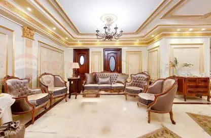 Apartment - 4 Bedrooms - 4 Bathrooms for sale in Raml Station - Hay Wasat - Alexandria