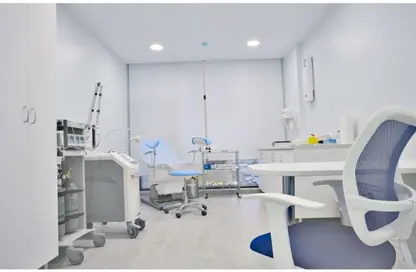 عيادة - استوديو - 1 حمام للبيع في آتوم - كمبوندات التجمع الخامس - التجمع الخامس - مدينة القاهرة الجديدة - القاهرة