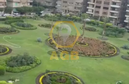 Apartment - 3 Bedrooms - 2 Bathrooms for sale in Ibn Rasheek St. - El Hegaz Square - El Nozha - Cairo