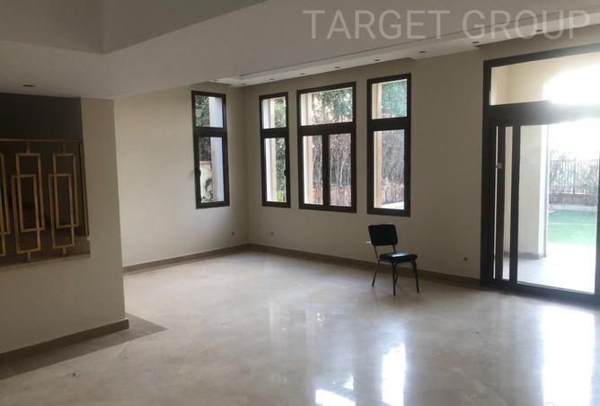 8220988 - Property Image 2