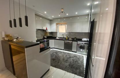 Apartment - 2 Bedrooms - 2 Bathrooms for sale in Hyde Park - 5th Settlement Compounds - The 5th Settlement - New Cairo City - Cairo